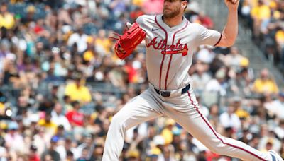 Sale Returns to Hill as Braves Open Up Series at Mets