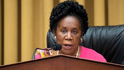 Rep. Sheila Jackson Lee, Longtime Congresswoman From Houston, Dead at 74