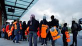Três detidos após morte de cinco migrantes no canal da Mancha