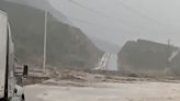 Tormenta tropical Alberto provoca caos vehicular en la carretera Monterrey - Saltillo