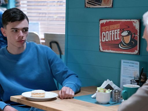 EastEnders’ Will Mitchell takes drastic action in early iPlayer release