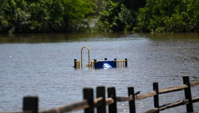 From photo op to out-of-state flights, Gov. Noem jets around nation as South Dakota floods