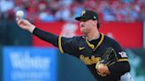 Pirates score two runs in 9th inning, win series opener in St. Louis