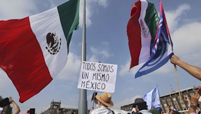 Violence clouds the last day of campaigning in Mexico's elections