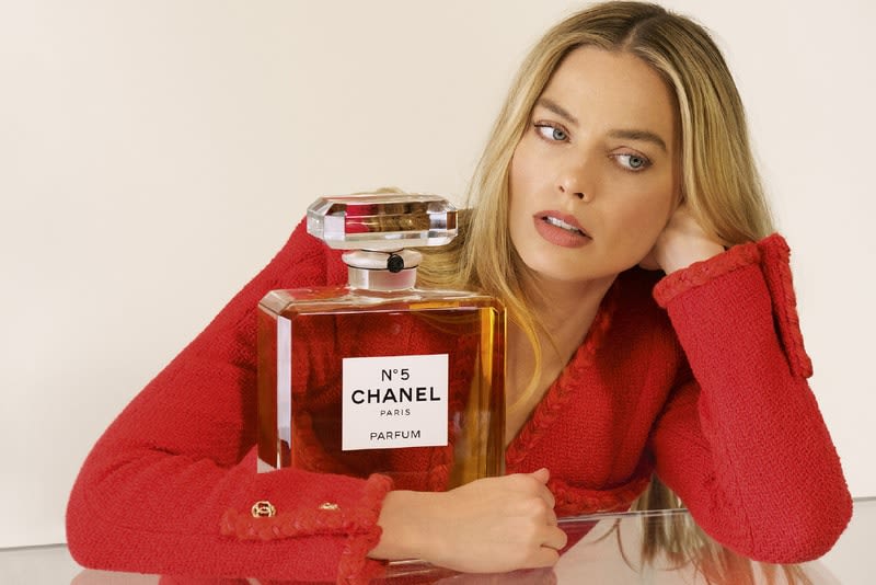 Chanel N°5 Has A New Face: Margot Robbie