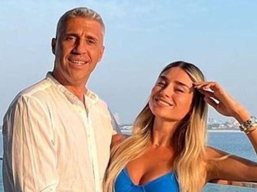 El video de Hernán Crespo y su novia Antonella Silguero en una playa paradisíaca: microbikini bicolor y short a rayas