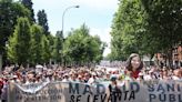 Una nueva protesta sanitaria recorre Madrid contra la gestión de Ayuso: “Sanidad de calidad, eso sí es libertad”