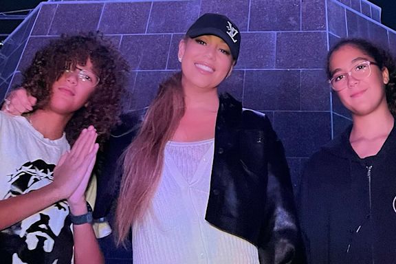 Mariah Carey and Her Twins Moroccan and Monroe Visit Christ the Redeemer Statue in Rio: ‘What a Moment’