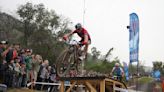 Hermanos Vidaurre estrenan medallero de Chile con podios en ciclomantañismo. Reproche por boletos