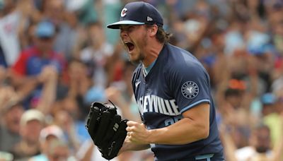 'Best baseball moment in my life': Steele seals 1st career complete game