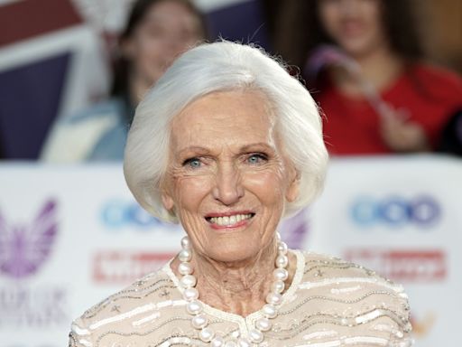 Dame Mary Berry to reunite with Sue Perkins on new BBC cooking show