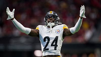 Pittsburgh Steelers lose two players injury, two others banged up