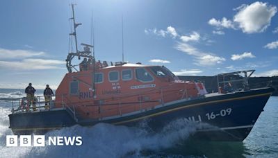 RNLI rescues 'unresponsive skipper' on yacht in south Devon