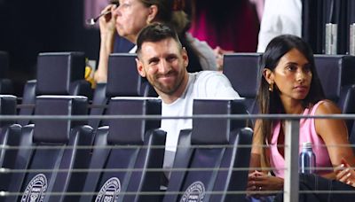 Lionel Messi, con una bota ortopédica, disfrutó de la victoria de Inter Miami gracias a su compañero Federico Redondo