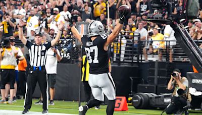 Raiders TE Michael Mayer drops 10 pounds ahead of 2024 season