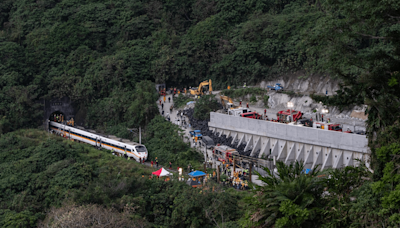 太魯閣號事故「再尋獲11罹難者遺骸」 家屬痛心：被遺忘3年