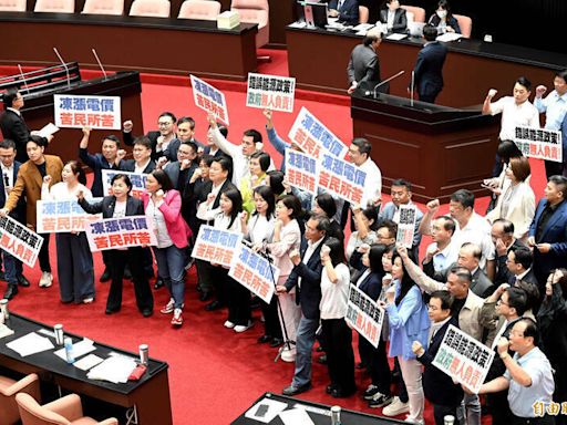 吳秉叡不在議場卻有投票紀錄？ 吳思瑤：議場幹事會抽掉表決卡