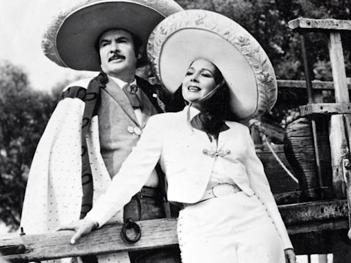 La polémica que rodeó a Flor Silvestre y su historia de amor con Antonio Aguilar