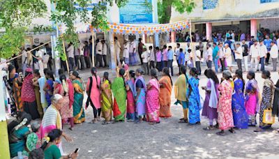 Vikravandi byelection sees 82.48% turnout