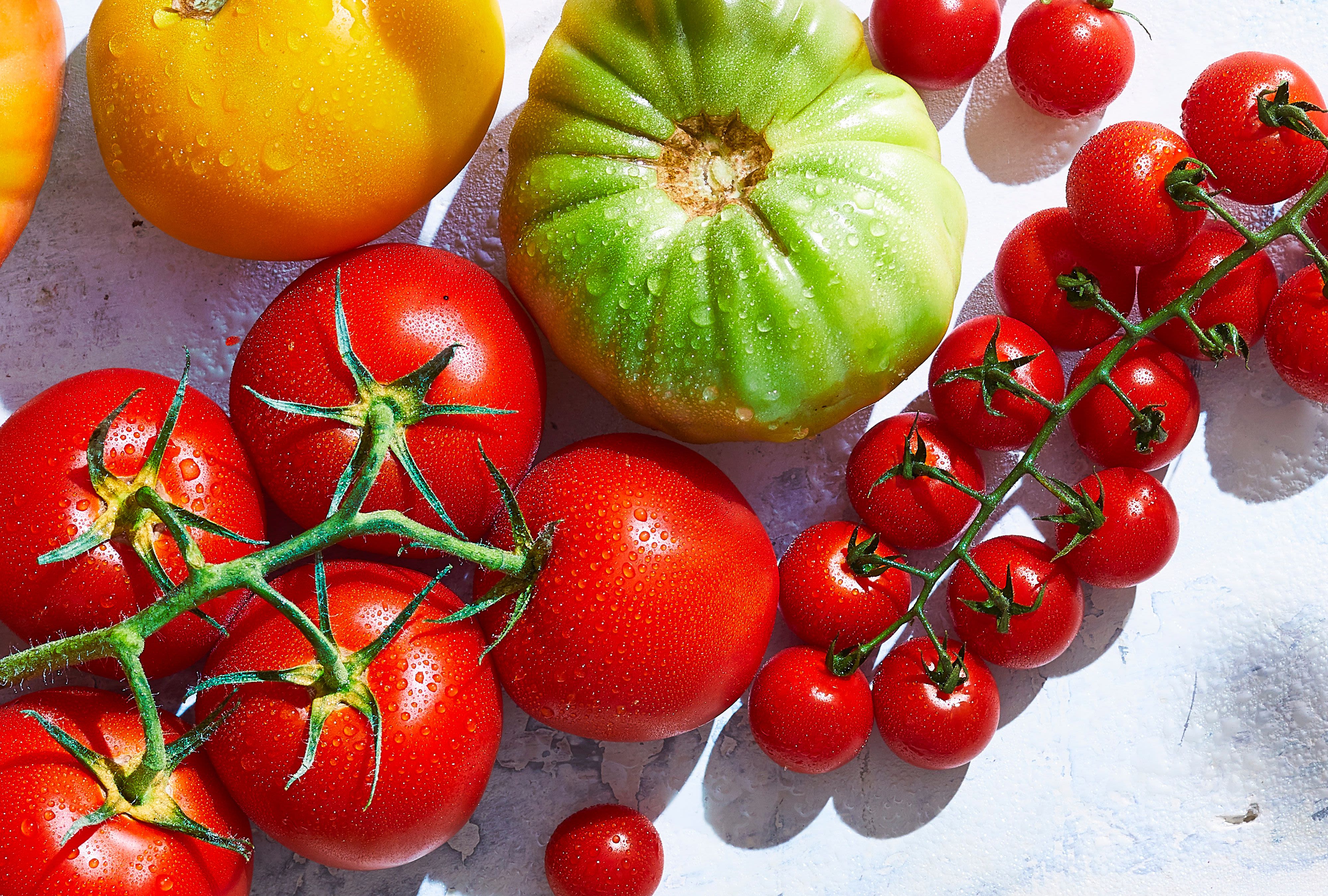 This Trick for Storing Tomatoes Helps Keep Them Fresh and Flavorful for More Than a Week