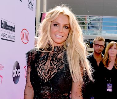 Britney Spears s'adresse aux paparazzi sur Instagram : "Si je donnais du crédit à vos photos et décidais de perdre du poids, je finirais à l’hôpital"