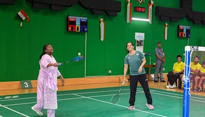 Saina Nehwal Plays Friendly Badminton Match With President Droupadi Murmu At Rashtrapati Bhavan - In Pics