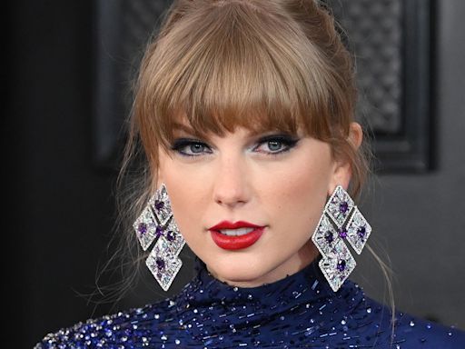 Taylor Swift’s Personal Trainer Shares Her Fitness Secrets To Working Out Like A ‘Professional Athlete’: ‘Makes...