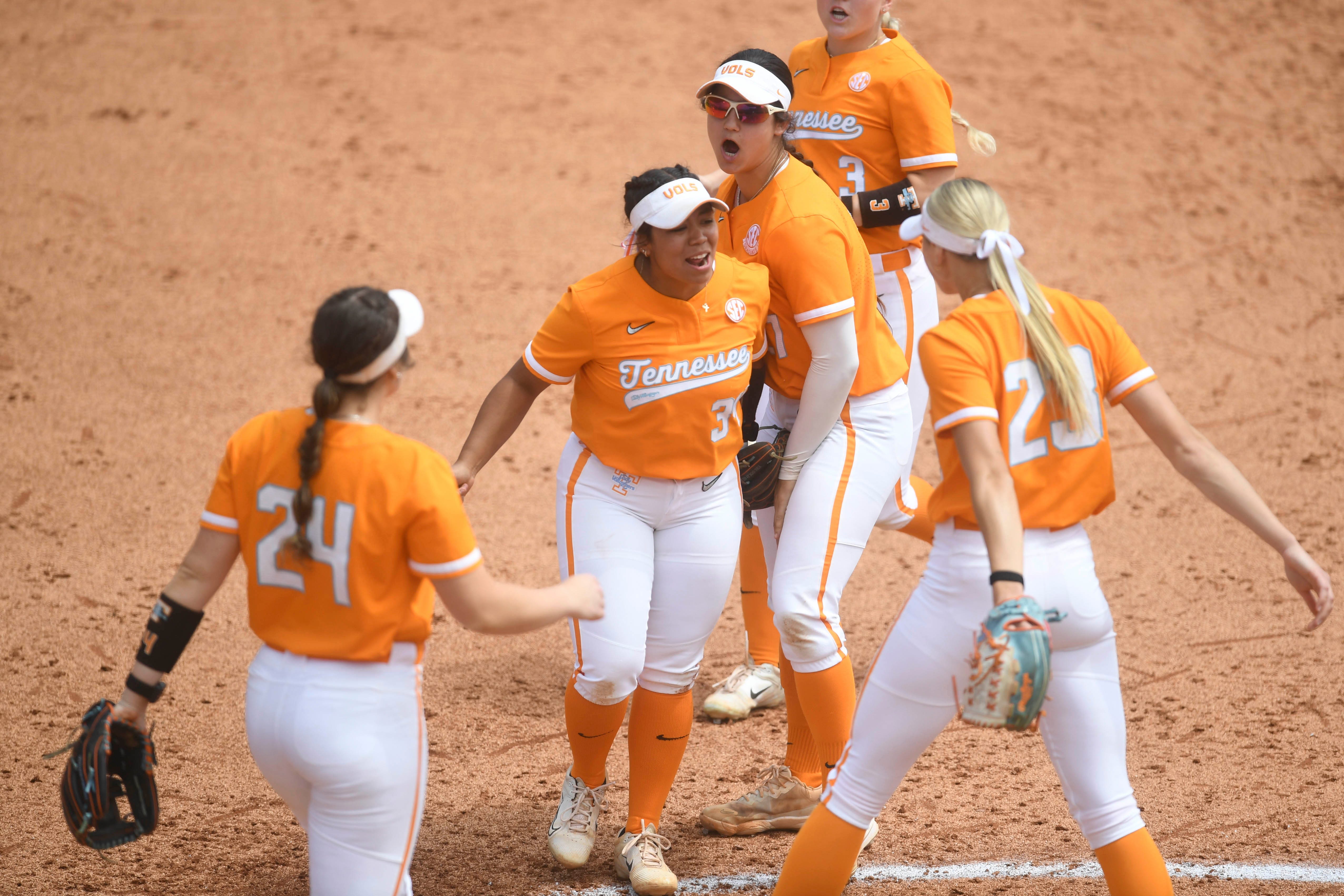 SEC softball power rankings: Tennessee in control as regular season winds down