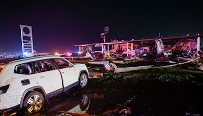 North Texas tornado kills at least 5, slams homes late Saturday, Cooke County sheriff says