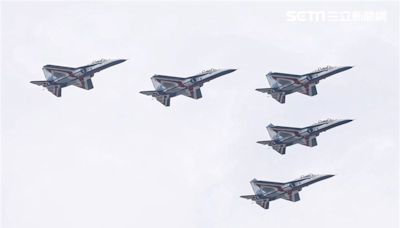 嘉義空軍基地8月10日對外開放 F16編隊衝場、雷虎小組展演將與民眾相會