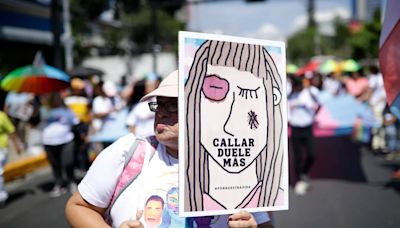 Personas trans denuncian ataques y discurso de odio en El Salvador en Día contra Homofobia