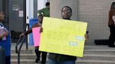 Jefferson County employees receive paychecks after walkout