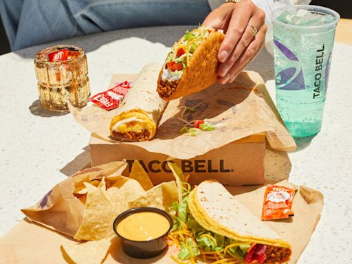 Taco Bell rolls out new $7 Luxe Cravings Box, here's what's in it