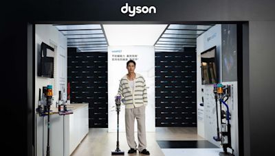 【廣編】楊祐寧擔任Dyson一日店長 分享獨門居家清潔技巧