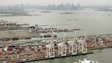Nueva York pedirá a los cruceros conectarse a la red en la orilla para no quemar diésel