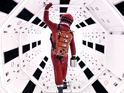 10 Most Atmospheric Sci-Fi Movies, Ranked