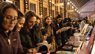 De Cecilia Vicuña a Gabriela Wiener: más de cien actividades tendrá La Furia del Libro en Estación Mapocho - La Tercera