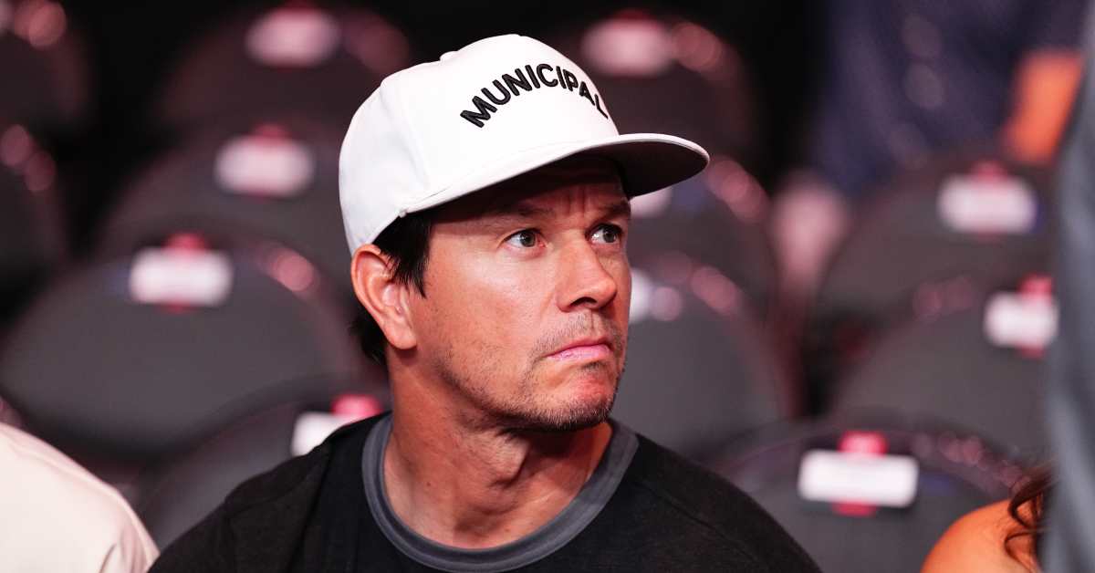 Mark Wahlberg Poses With All 4 Kids Together in Rare Photos