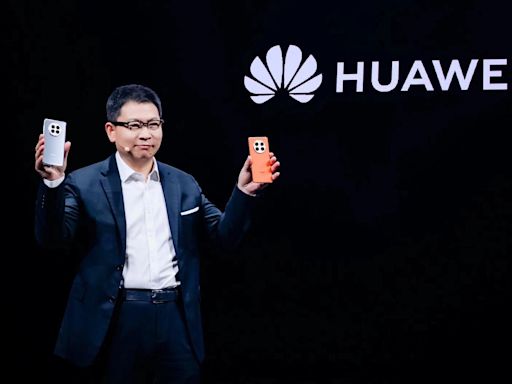 Tech war: Huawei faced difficult days as global smartphone sales plunged, executive says