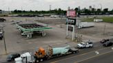 Statue of Liberty replica makes 1,000-mile road trip to its new metro-east home