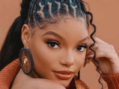 Halle Bailey se sincera sobre su lucha contra la 'severa' depresión posparto que sufre