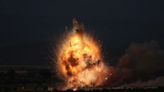 Impresionante explosión en una fábrica de fuegos artificiales en Bulgaria obligó a evacuar a toda una ciudad