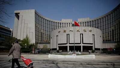 China central bank surprises by lending again at lower rates