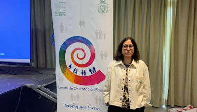 Carmen Ruiz Repullo clausura el curso del COF en Los Barrios con la charla "Detectar el machismo y la misoginia en la adolescencia"