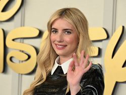 Emma Roberts réagit au débat sur les "nepo babies" : "On nous recale aussi"