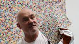 ... Controversy, Hirst Backdating Scrutiny Grows, Critics Pan New Royal Portrait, and More: Morning Links for May 22, 2024