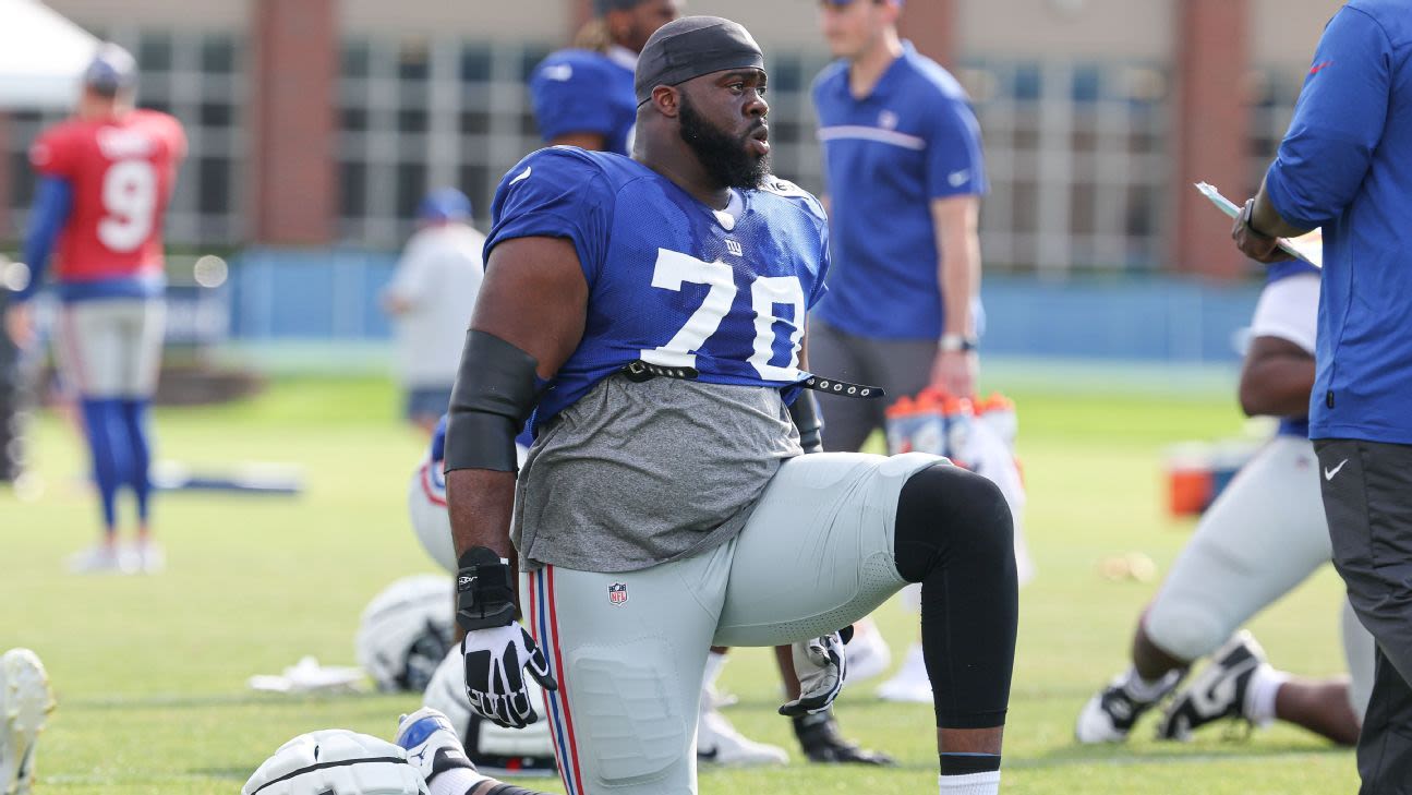 Former Giants OL Cunningham dies at age 28