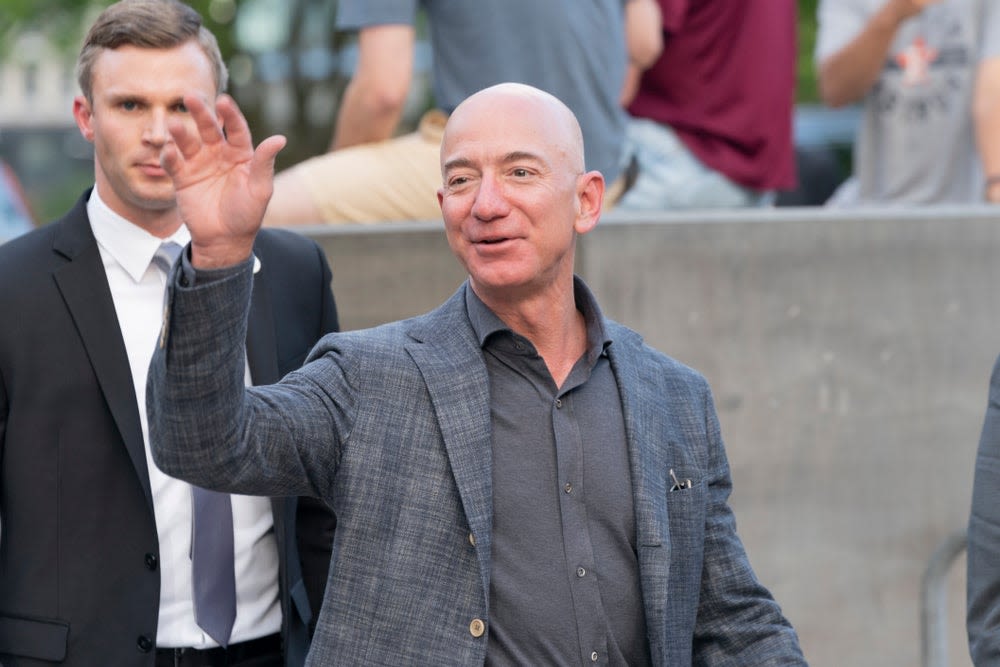 Jeff Bezos Has A 'Great Business Philosophy,' According to Netflix CEO Reed Hastings, Gives Amazon Chairman Credit...