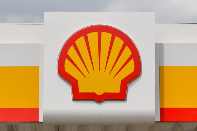 Britain-based oil company Shell says Q1 profit, revenues down