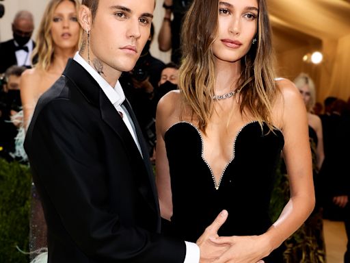 Say That You Love This Photo of Pregnant Hailey Bieber Baring Her Baby Bump During Trip With Justin - E! Online